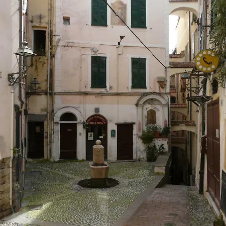 La Volpina *